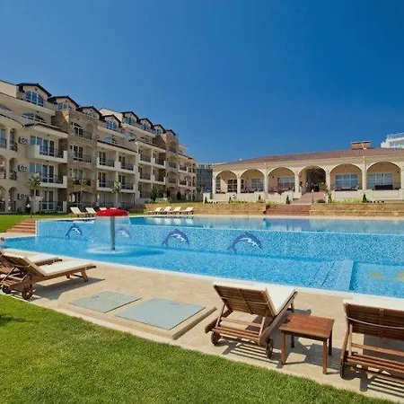 Apartman студио в комплекс Atia *