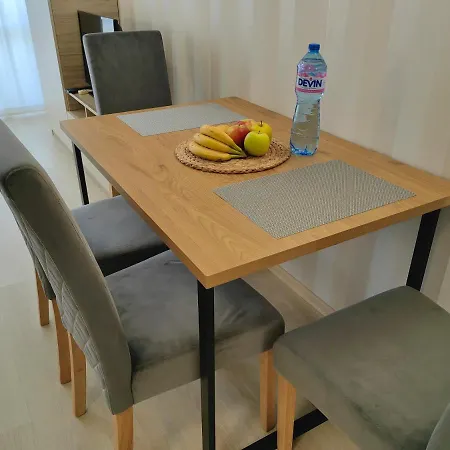студио в комплекс Atia Apartman *