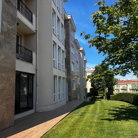 студио в комплекс Atia Apartament